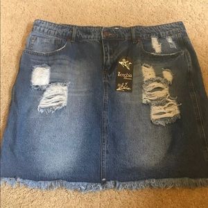 Woman’s Mini Skirt 3X